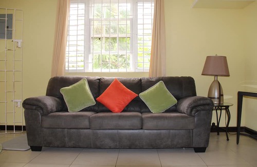 Rendezvous Apartment | Thomasville- Ideally near the beaches/entertainment, transportation, Free Wi-fi.