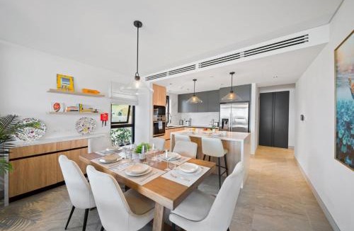 Brighton Apartment | Exceptional Beachfront Condo - Allure 105