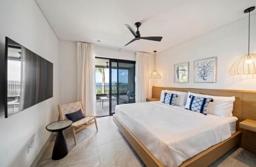 Brighton Apartment | Luxury Romantic Beachfront Condo - Allure 102