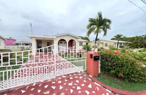Chancery Lane House | Hy-De-Way 3BR Near Miami Beach Oistins