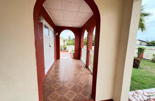 Chancery Lane House | Hy-De-Way 3BR Near Miami Beach Oistins