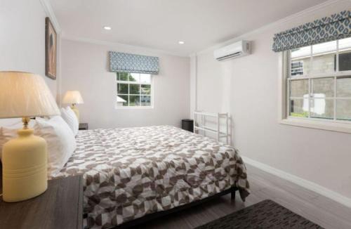 Durants Villa | The White Villa