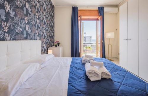 Salerno Apartment | Casa Mareluna - Central Seaview Apartments by Mareluna Hotel
