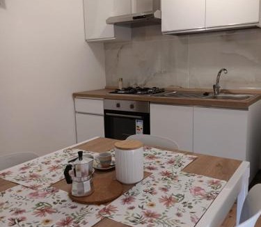 Vatolla Apartment | Casa Vacanze Lean