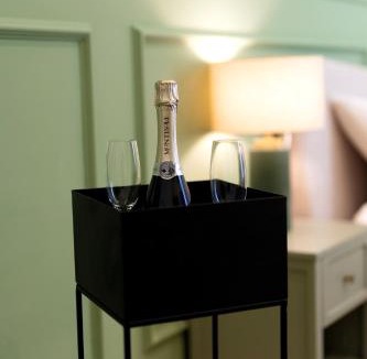 Historical Downtown Salerno Apartment | Palazzo Ducale