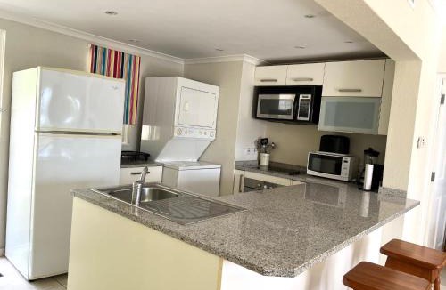 Rendezvous Apartment | ZenBreak Rockley Golf Apt