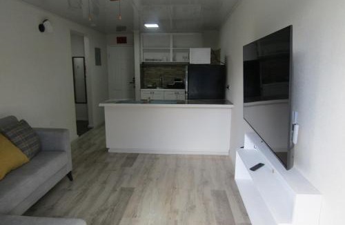 Prospect Apartment | 103 Batts Rock Beach Condo's