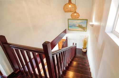 Inch Marlowe Villa | Stunning ocean views with pool - Coral Cove House