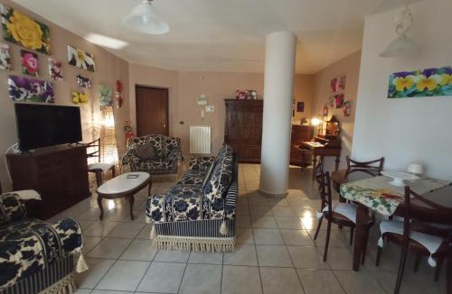 Pietramelara House | I Fiori di AminA Le Viole