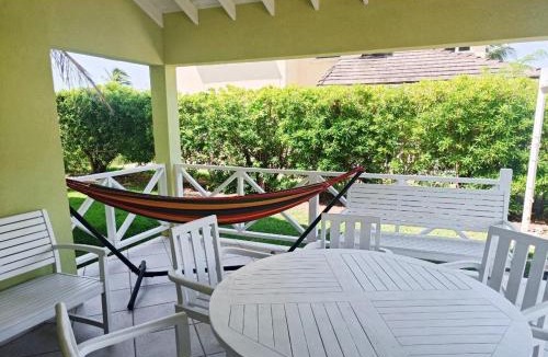 Atlantic Shores House | Surfer's Paradise Retreat - Gated Community Townhouse for Surfers & Families