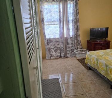 Bagatelle Terrace Apartment | Bagatelle Terrace