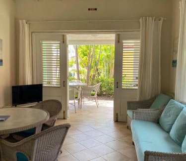 Little Battaleys Villa | Kings Beach Village