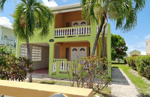 Enterprise Apartment | 3 Palms by Coastal View7