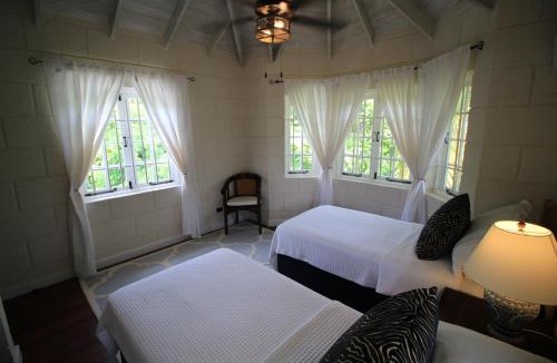 Lascelles Villa | Gully Point