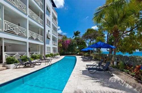 Old Trees Bay Apartment | Waterside Apartment 101 by Island Villas