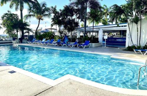 Sunset Crest Apartment | The Sugarcane Suite