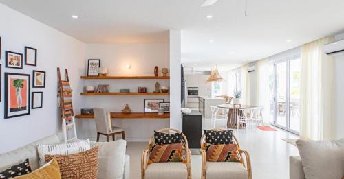 Merlin Bay House | Villa Nomade, Westmoreland Hills by Barbados Sothebys International Realty
