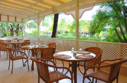 Maxwell Hotel | Sunbay Hotel- Daily Breakfast & Beach Access Included