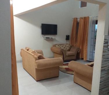 Holder's Hill Apartment | Caribbean Gem