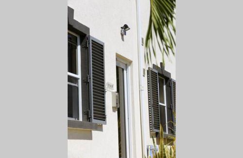 Weston Apartment | Sea Glass Villa - Spacious 1 Bed, 2 Bath on West Coast