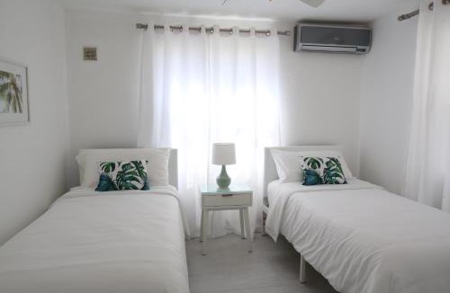 Weston Apartment | Sea Glass Villa - Spacious 3 Bed/2 Bath (Lantana 39)