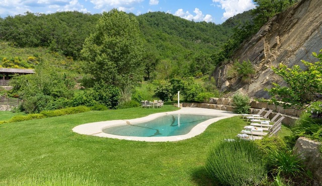 Rustic villa Torre delle Rose in Umbria in Firenzuola