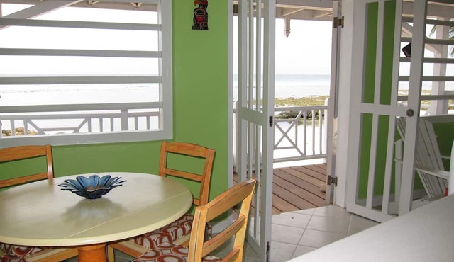 Lower Swanage - 1 bedroom on the Beach.