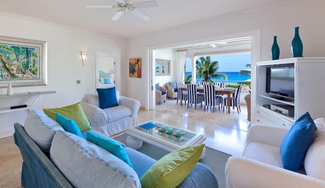 Schooner Bay 207 by Blue Sky Luxury