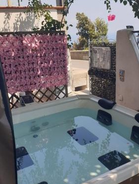 Intera villa ad Amalfi con vista mare e Jacuzzi
